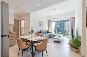 Stylish Urban Living - 1-bedroom in Burj Royale